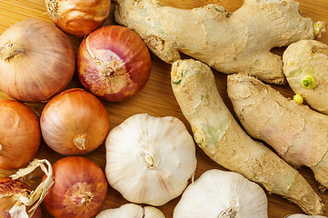 Image showing Ginger, garlic and allium ascalonicum