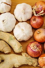 Image showing Ginger, garlic and allium ascalonicum