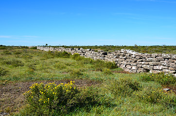 Image showing The old stonewall