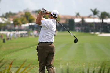 Image showing man golf swing in Doral, Miami