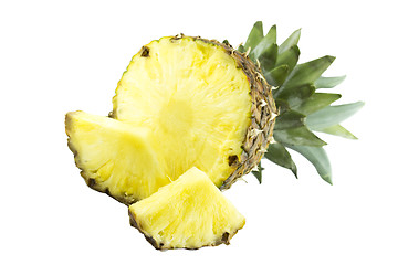 Image showing Ripe pineapple with slices
