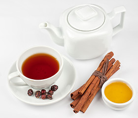 Image showing berries  tea