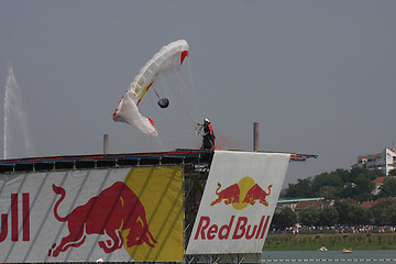 Image showing Parachuter