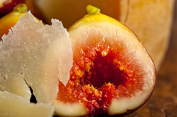 Image showing pecorino cheese and fresh figs 