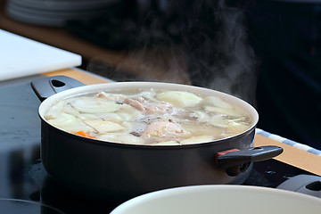 Image showing Soup in the saucepan
