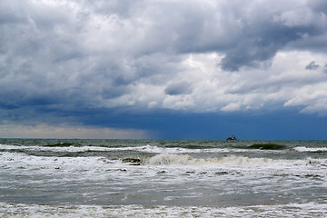 Image showing Waves on the sea in cloudy weather