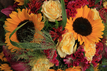 Image showing Yellow and red flower arrangement