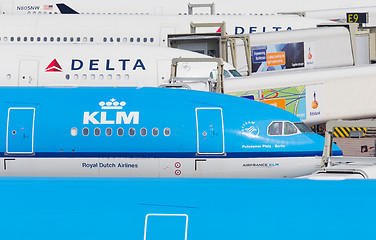 Image showing AMSTERDAM - SEPTEMBER 6: KLM and Delta Airlines planes at Schiph