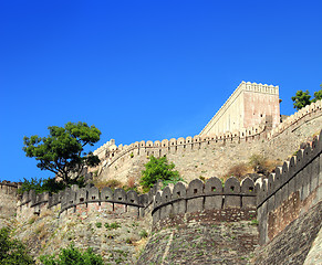 Image showing walls of kumbhalgarh fort in india