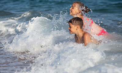 Image showing Happy children and sea