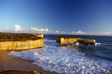 Image showing London Bridge and Twelve Apostles in Melbourne