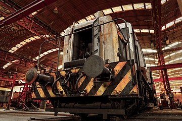 Image showing Freight train in garage