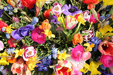 Image showing Bright colored spring flower bouquet