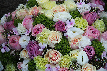 Image showing purple, pink and white wedding centerpiece