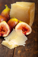 Image showing pecorino cheese and fresh figs 