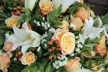 Image showing Roses and lillies in a bridal arrangement