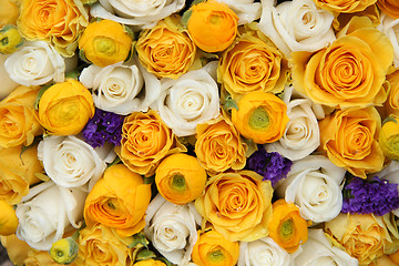 Image showing yellow and white bridal flowers