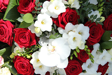 Image showing Red and white bridal arrangement