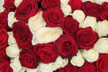 Image showing Wedding centerpiece in red and white