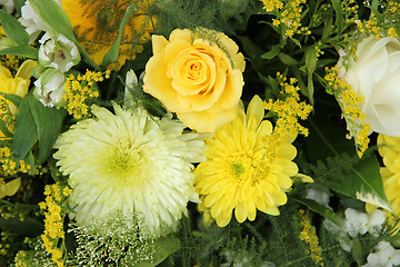 Image showing Bridal flower arrangement in yellow