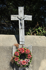 Image showing Ceramic flowers funeral wreath