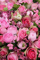 Image showing Mixed pink flower arrangement