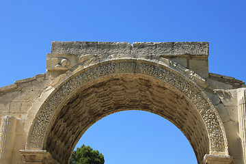 Image showing The triumphal arch of Glanum