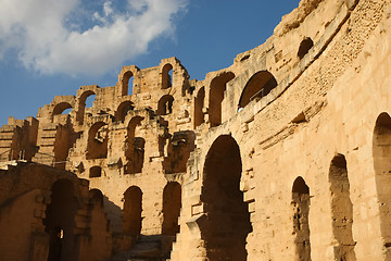 Image showing El Djem, Amphitheatre at sunny day