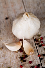 Image showing fresh garlic and peppercorns 