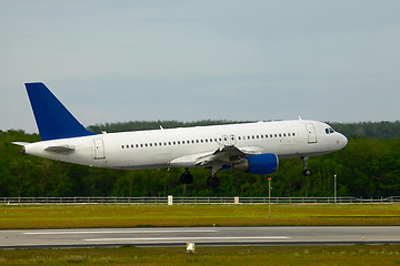 Image showing Plane landing