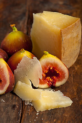 Image showing pecorino cheese and fresh figs 