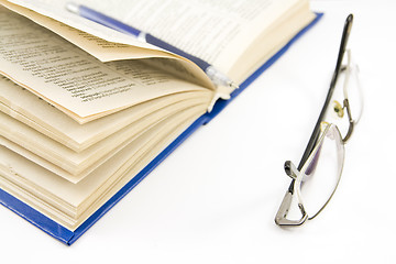 Image showing book and glasses