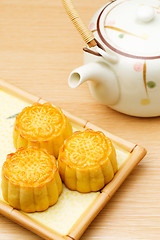 Image showing Mooncake and tea
