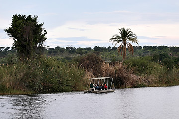 Image showing Tourist on the lake