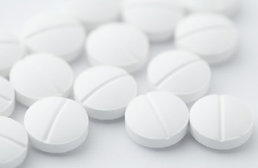 Image showing White pills