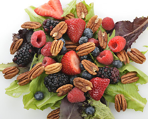 Image showing Spring Salad With Berries And Peanuts