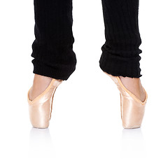 Image showing Ballet feet position - en pointe