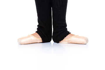 Image showing Ballet feet position - en pointe