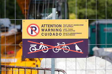 Image showing No parking sign at the Eiffel tower