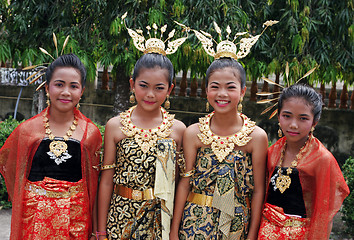 Image showing Thai girls in traditional clothing during in a parade, Phuket, T