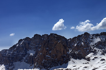 Image showing Snowy rocks in nice day