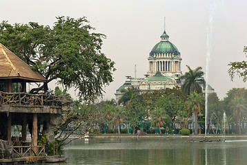 Image showing Ananta Samakhom Throne Hall in Bangkok