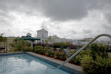 Image showing roof top swimming plunge pool