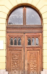 Image showing Wooden door in Debrecen