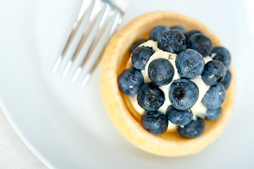 Image showing blueberry cream cupcake