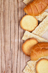 Image showing crackers  and fresh croissants 