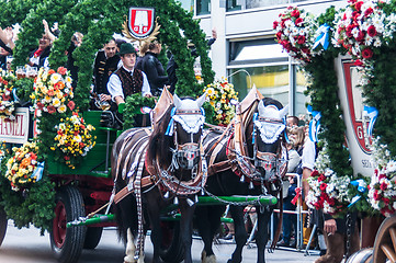 Image showing Parade of the hosts of the Wiesn