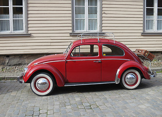 Image showing Old red car