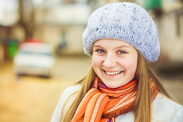 Image showing The Girl In A White Beret