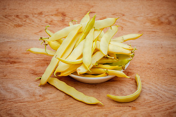 Image showing Yellow Kidney Beans In A Bowl On Wooden Table